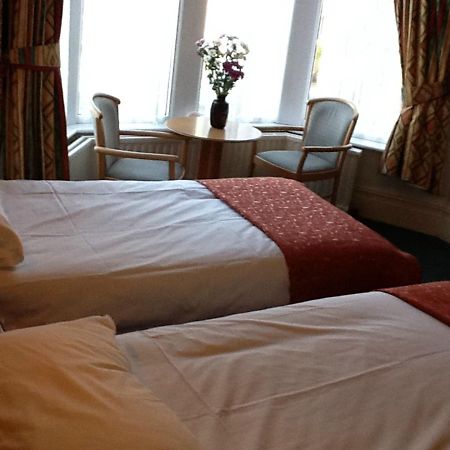 Penrhys Hotel Кардіфф Екстер'єр фото