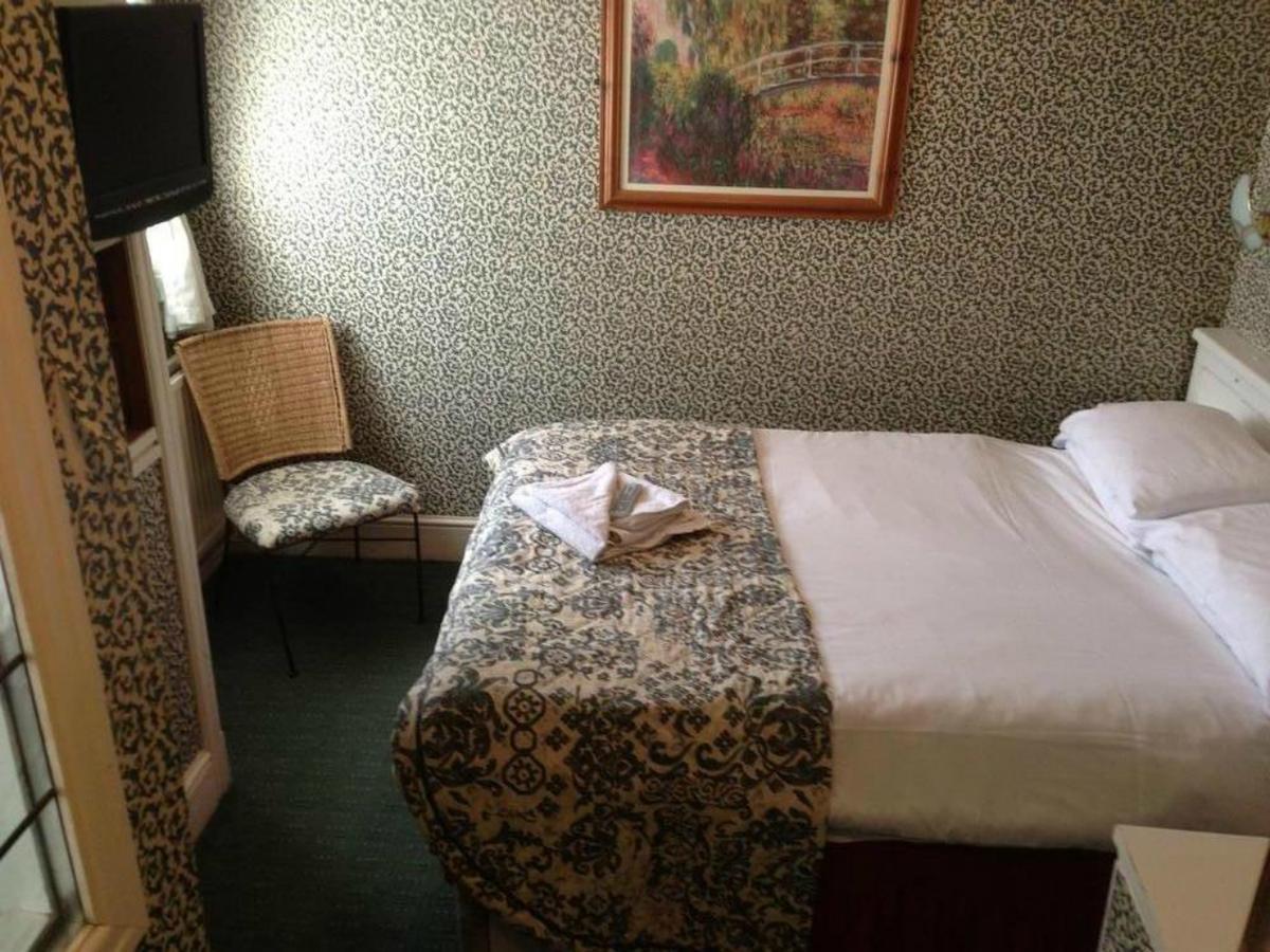 Penrhys Hotel Кардіфф Екстер'єр фото
